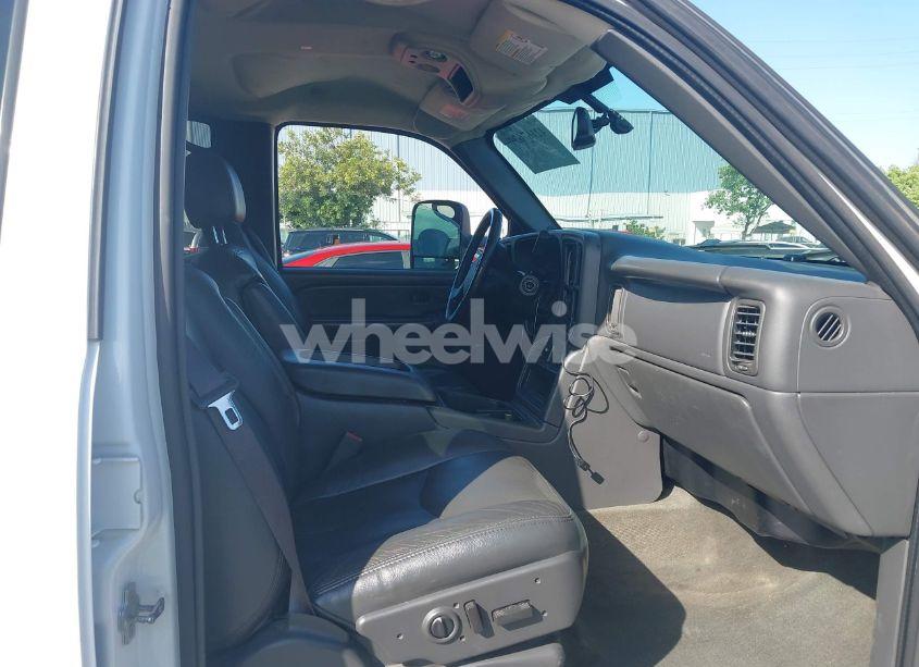 Photo 5 of 2006 Chevrolet Silverado 2500HD LT3 (VIN 1GCHK23D66F147100)