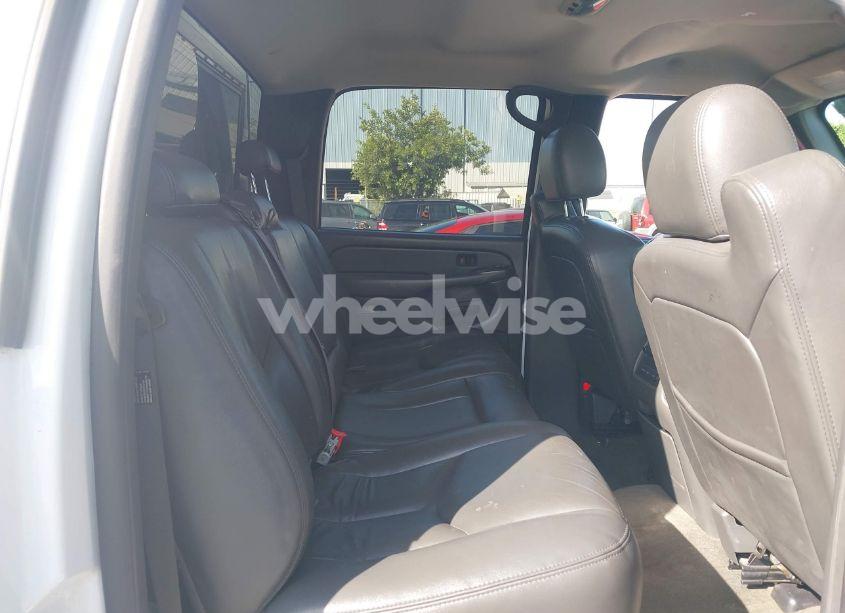 Photo 8 of 2006 Chevrolet Silverado 2500HD LT3 (VIN 1GCHK23D66F147100)