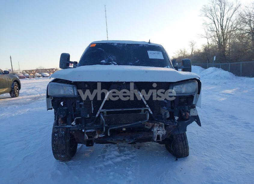 Photo 13 of 2006 Chevrolet Silverado 2500HD LT1 (VIN 1GCHK23D66F229988)