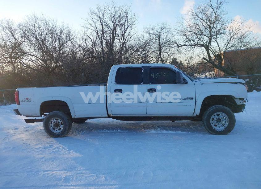 Photo 14 of 2006 Chevrolet Silverado 2500HD LT1 (VIN 1GCHK23D66F229988)