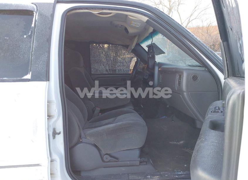 Photo 5 of 2006 Chevrolet Silverado 2500HD LT1 (VIN 1GCHK23D66F229988)