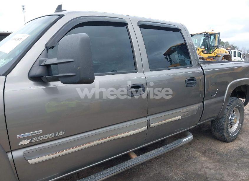 Photo 6 of 2006 Chevrolet Silverado 2500HD LT3 (VIN 1GCHK23D86F140875)