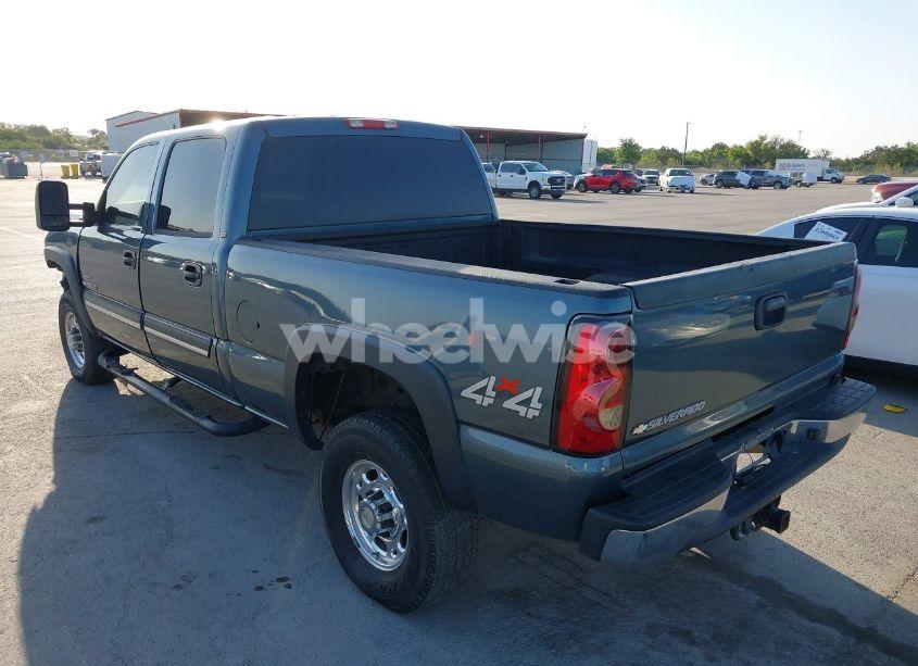 Photo 3 of 2007 Chevrolet Silverado 2500HD CLASSIC LT1 (VIN 1GCHK23D97F183218)