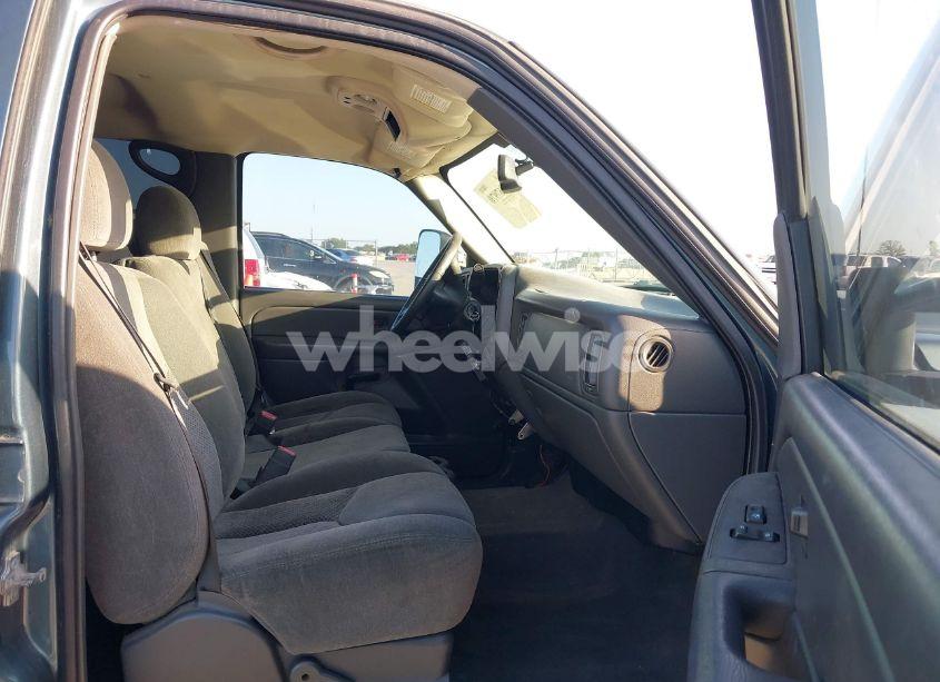 Photo 5 of 2007 Chevrolet Silverado 2500HD CLASSIC LT1 (VIN 1GCHK23D97F183218)