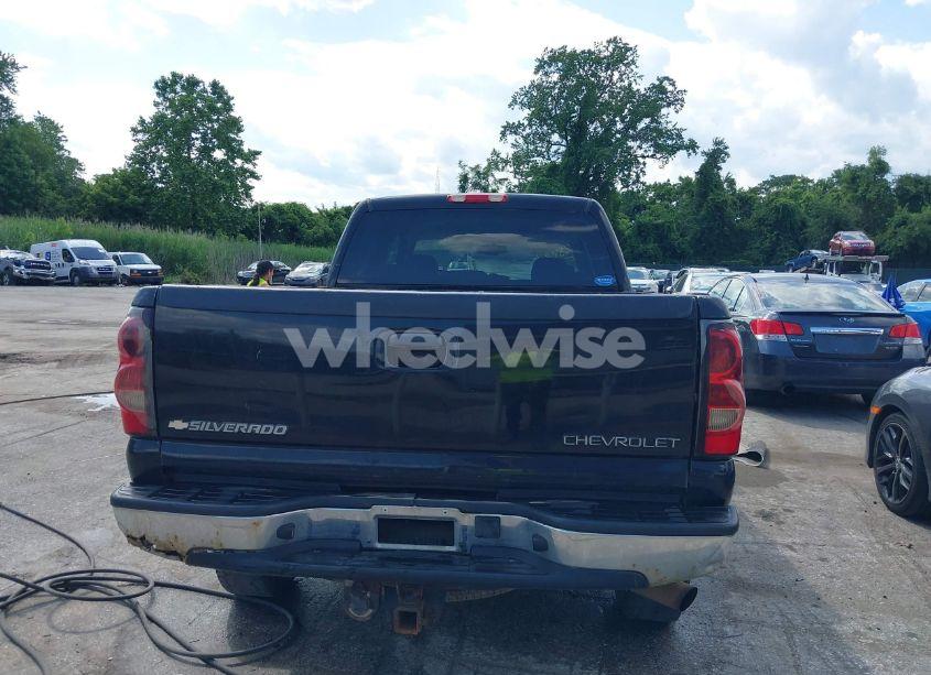 Photo 16 of 2005 Chevrolet Silverado 2500HD LT (VIN 1GCHK23G35F931582)