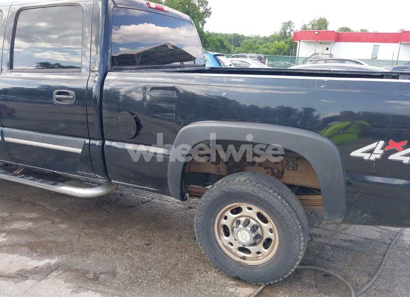 Photo 17 of 2005 Chevrolet Silverado 2500HD LT (VIN 1GCHK23G35F931582)