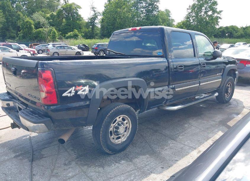 Photo 4 of 2005 Chevrolet Silverado 2500HD LT (VIN 1GCHK23G35F931582)