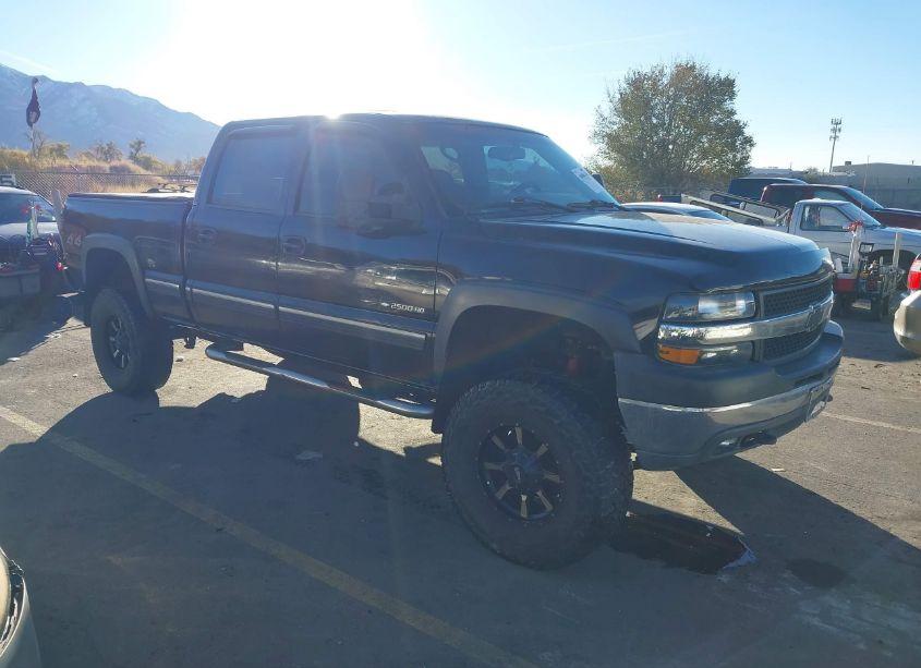 2002 Chevrolet Silverado 2500HD LS (VIN 1GCHK23G52F150008) main photo