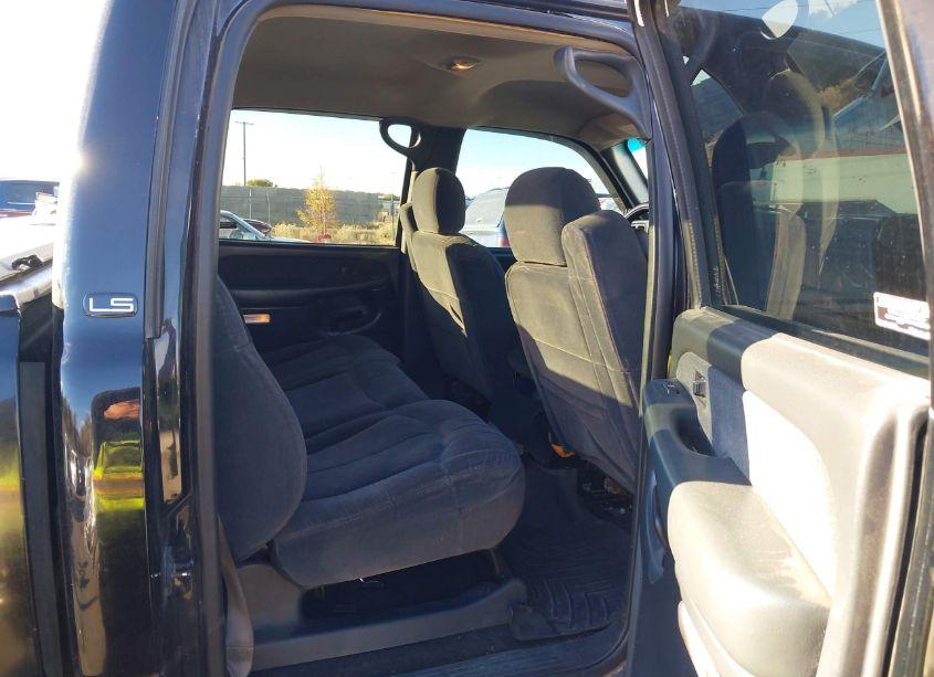 Photo 8 of 2002 Chevrolet Silverado 2500HD LS (VIN 1GCHK23G52F150008)