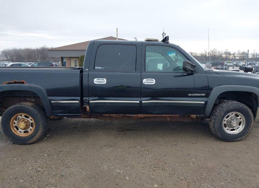 Photo 13 of 2002 Chevrolet Silverado 2500HD LS (VIN 1GCHK23G52F165625)