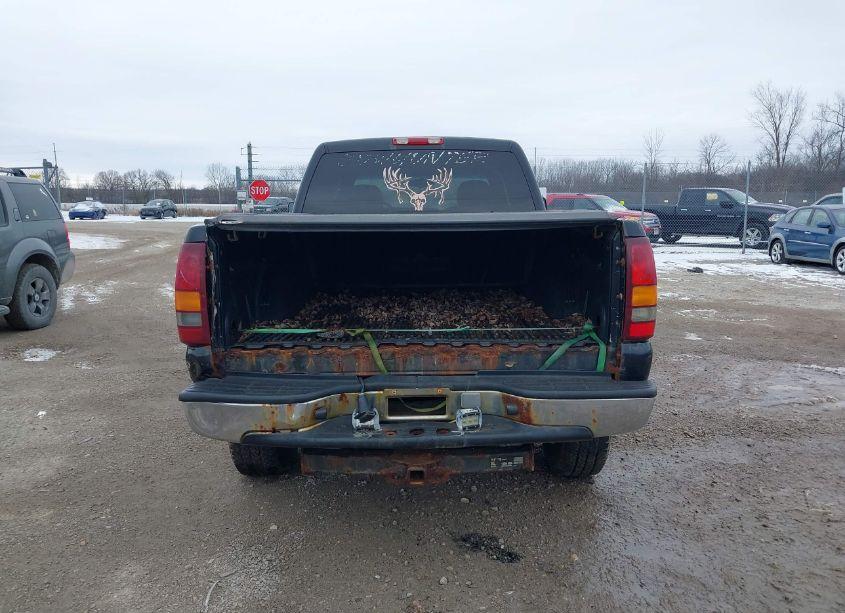 Photo 16 of 2002 Chevrolet Silverado 2500HD LS (VIN 1GCHK23G52F165625)