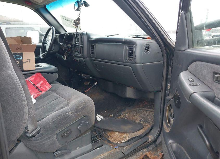 Photo 5 of 2002 Chevrolet Silverado 2500HD LS (VIN 1GCHK23G52F165625)