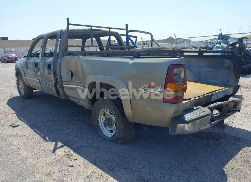 Photo 3 of 2002 Chevrolet Silverado 2500HD LT (VIN 1GCHK23G72F125157)