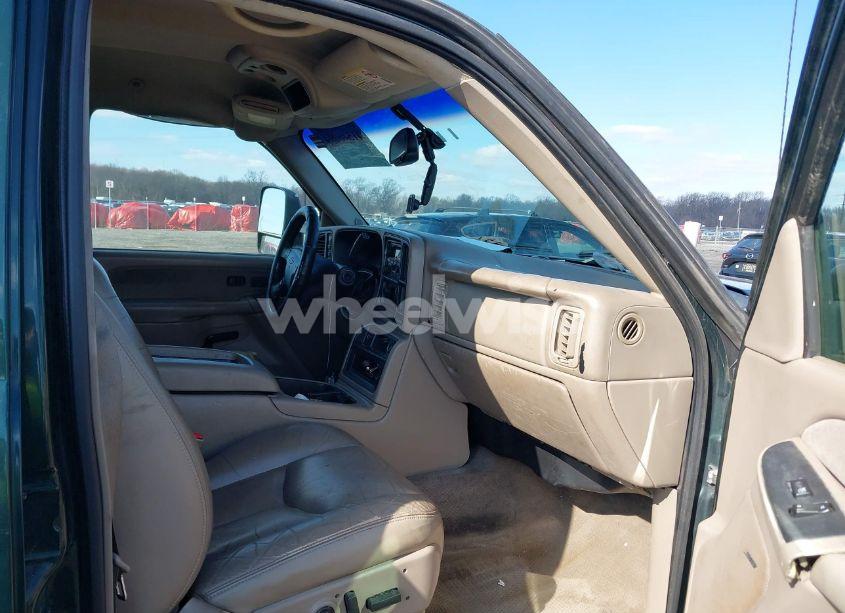 Photo 5 of 2003 Chevrolet Silverado 2500HD LT (VIN 1GCHK23G93F134296)