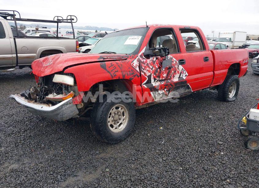 Photo 2 of 2002 Chevrolet Silverado 2500HD LS (VIN 1GCHK23GX2F159741)