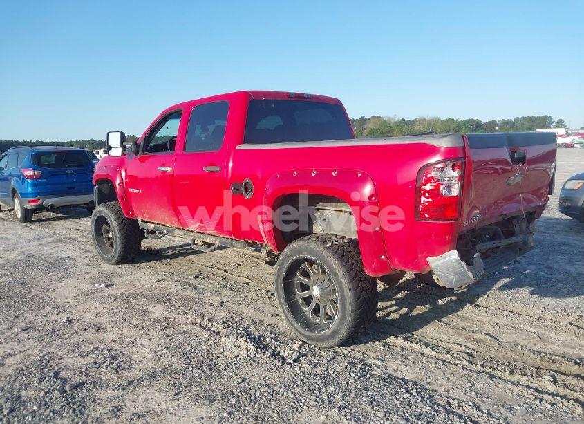 Photo 3 of 2008 Chevrolet Silverado 2500HD LT1 (VIN 1GCHK23K18F145661)