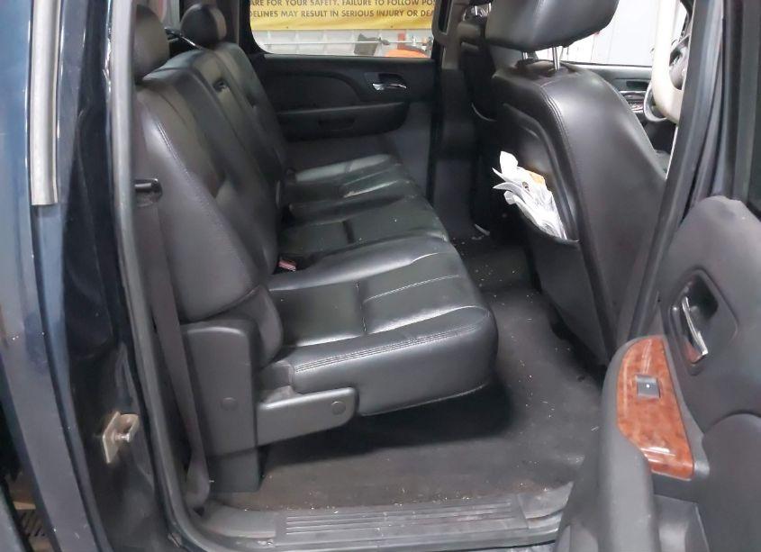 Photo 8 of 2007 Chevrolet Silverado 2500HD LTZ (VIN 1GCHK23K27F527065)