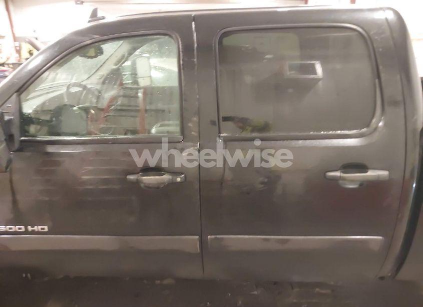 Photo 14 of 2007 Chevrolet Silverado 2500HD LT2 (VIN 1GCHK23K37F565114)