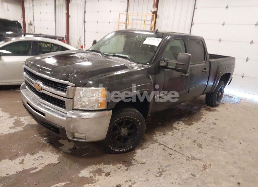 Photo 2 of 2007 Chevrolet Silverado 2500HD LT2 (VIN 1GCHK23K37F565114)