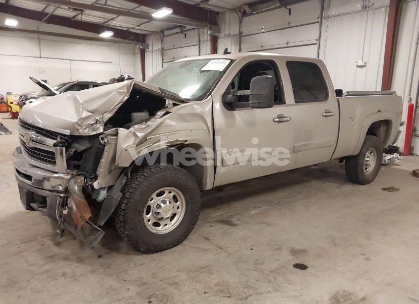 Photo 2 of 2007 Chevrolet Silverado 2500HD LT2 (VIN 1GCHK23K57F534852)