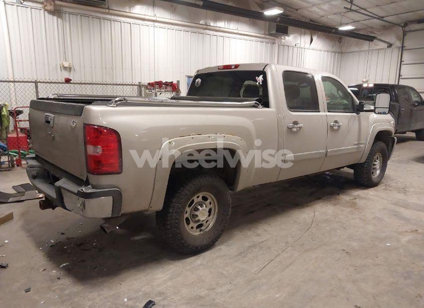 Photo 4 of 2007 Chevrolet Silverado 2500HD LT2 (VIN 1GCHK23K57F534852)