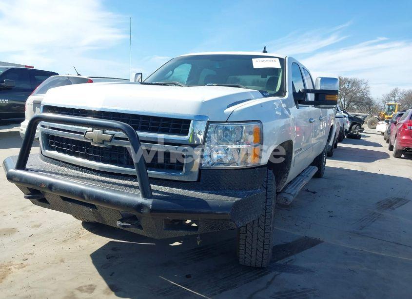 Photo 2 of 2008 Chevrolet Silverado 2500HD LT1 (VIN 1GCHK23K68F198016)