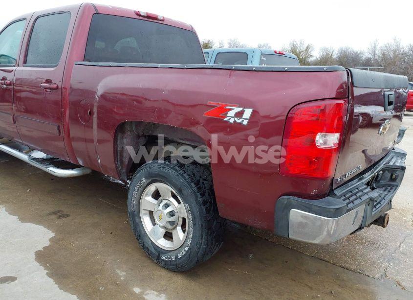 Photo 3 of 2008 Chevrolet Silverado 2500HD LTZ (VIN 1GCHK23KX8F205131)