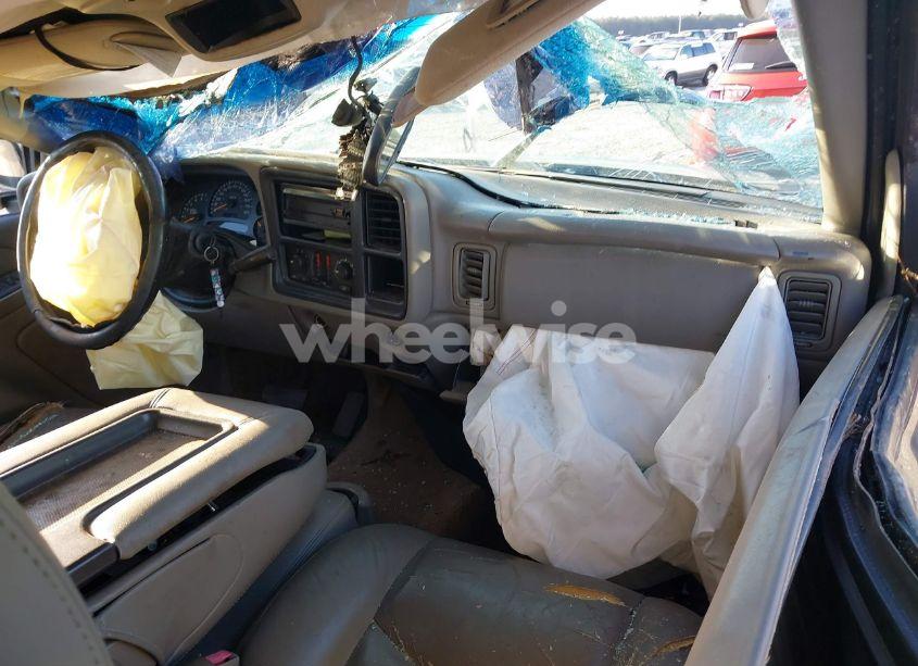 Photo 5 of 2004 Chevrolet Silverado 2500HD LS (VIN 1GCHK23U04F235055)