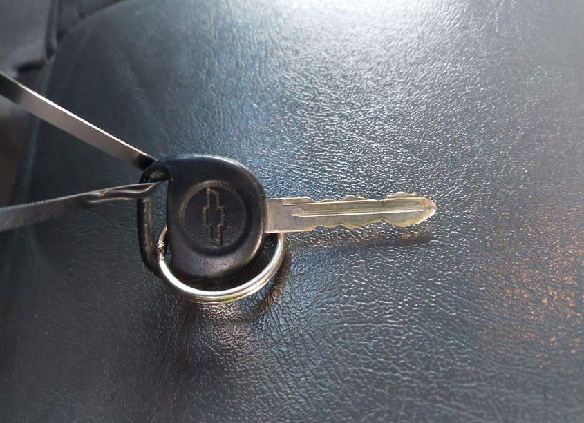 Photo 11 of 2004 Chevrolet Silverado 2500HD WORK TRUCK (VIN 1GCHK23U04F243348)