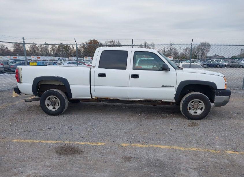 Photo 13 of 2004 Chevrolet Silverado 2500HD WORK TRUCK (VIN 1GCHK23U04F243348)