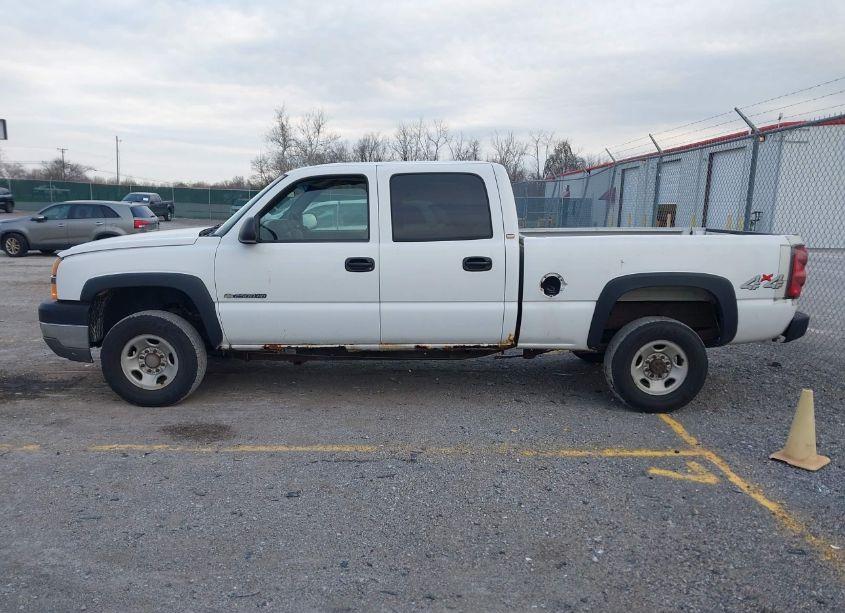 Photo 14 of 2004 Chevrolet Silverado 2500HD WORK TRUCK (VIN 1GCHK23U04F243348)
