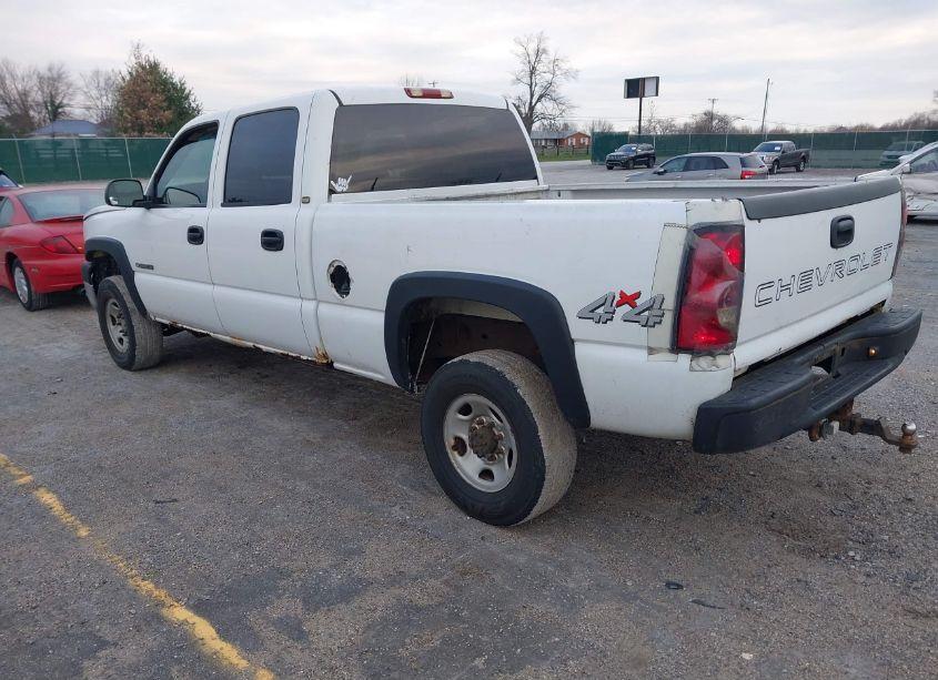 Photo 3 of 2004 Chevrolet Silverado 2500HD WORK TRUCK (VIN 1GCHK23U04F243348)