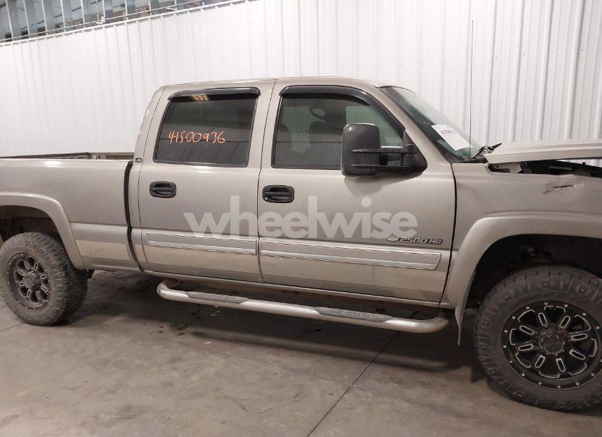 Photo 13 of 2003 Chevrolet Silverado 2500HD LS (VIN 1GCHK23U13F164494)