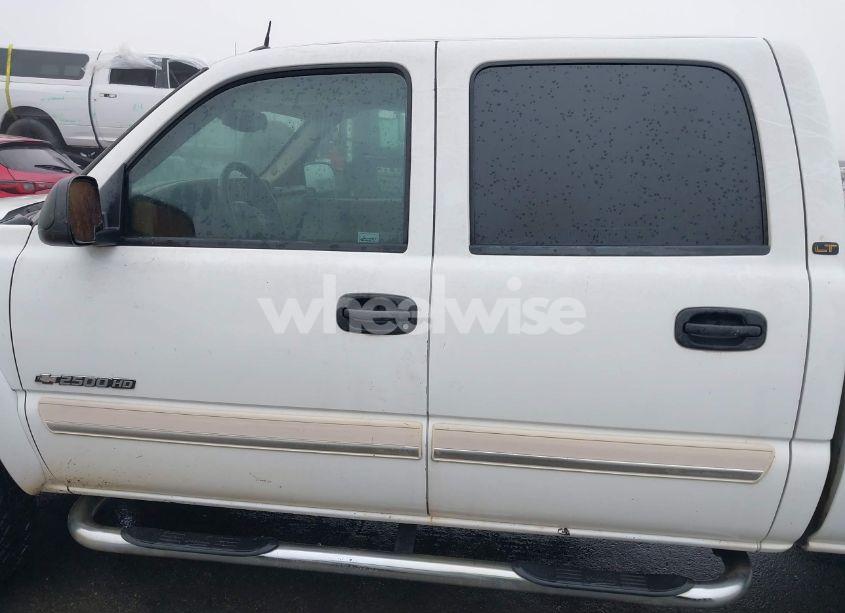 Photo 14 of 2004 Chevrolet Silverado 2500HD LT (VIN 1GCHK23U14F221732)