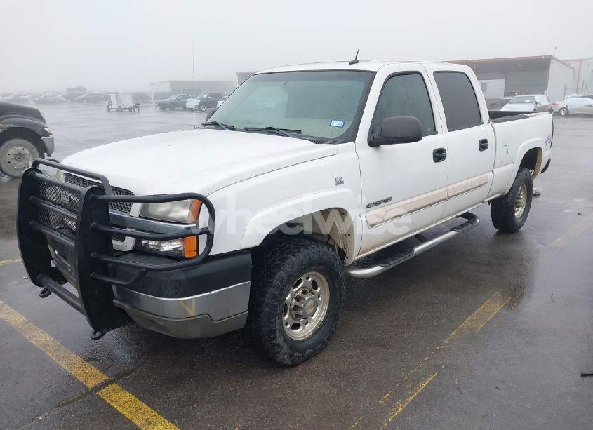 Photo 2 of 2004 Chevrolet Silverado 2500HD LT (VIN 1GCHK23U14F221732)