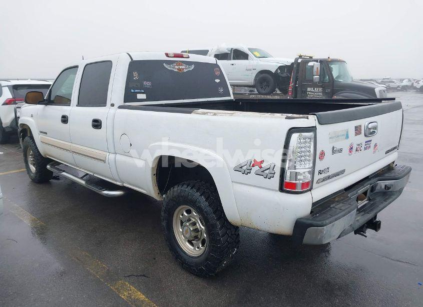 Photo 3 of 2004 Chevrolet Silverado 2500HD LT (VIN 1GCHK23U14F221732)
