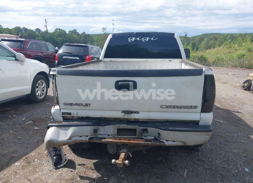 Photo 16 of 2005 Chevrolet Silverado 2500HD WORK TRUCK (VIN 1GCHK23U15F878550)