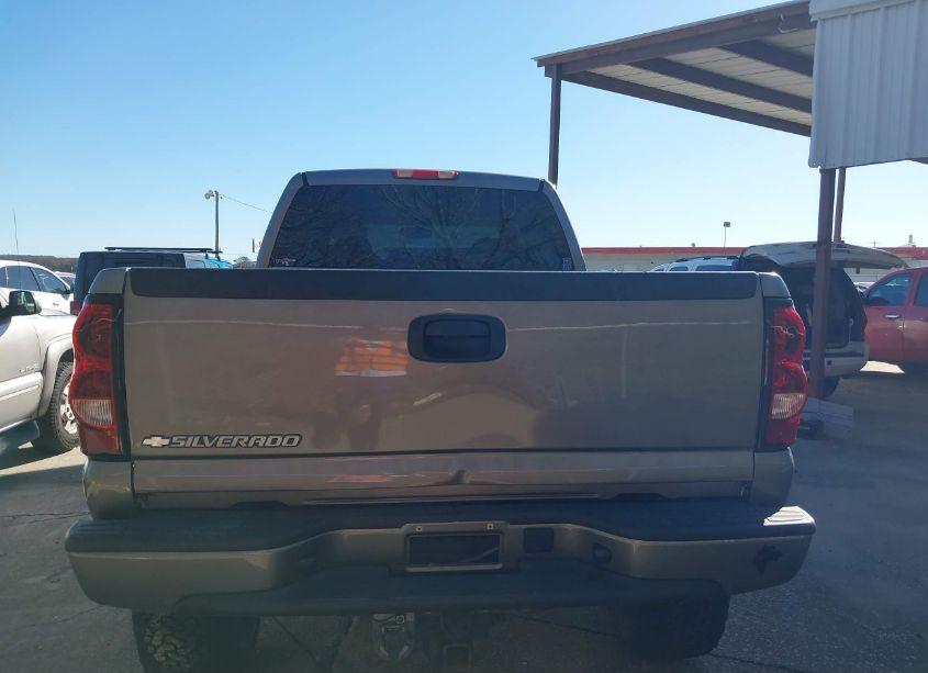 Photo 16 of 2006 Chevrolet Silverado 2500HD LT1 (VIN 1GCHK23U26F261563)