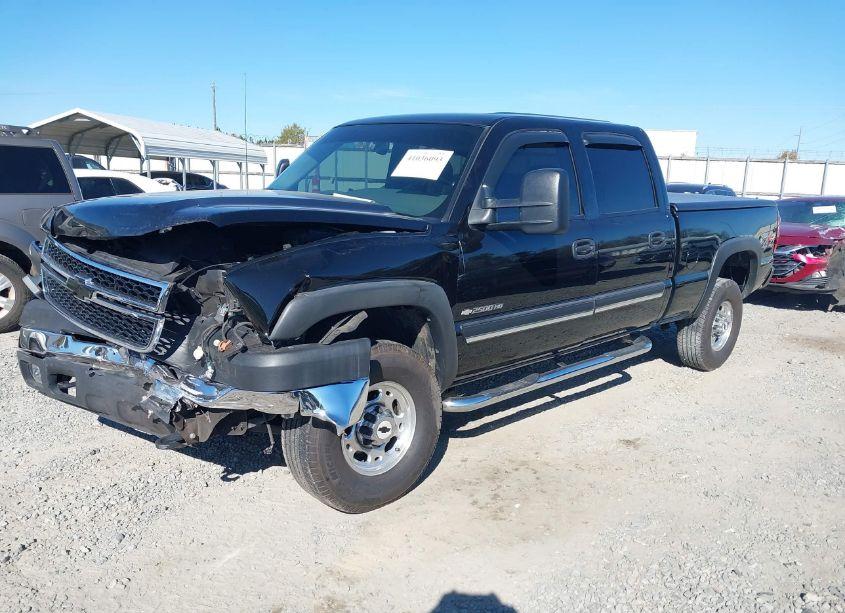 Photo 2 of 2007 Chevrolet Silverado 2500HD CLASSIC LT1 (VIN 1GCHK23U27F152120)