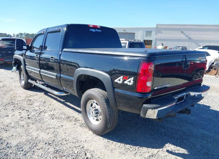 Photo 3 of 2007 Chevrolet Silverado 2500HD CLASSIC LT1 (VIN 1GCHK23U27F152120)