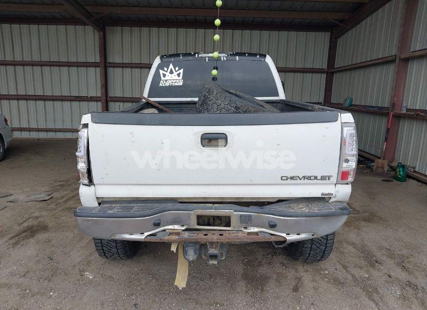 Photo 16 of 2004 Chevrolet Silverado 2500HD LS (VIN 1GCHK23U34F161615)