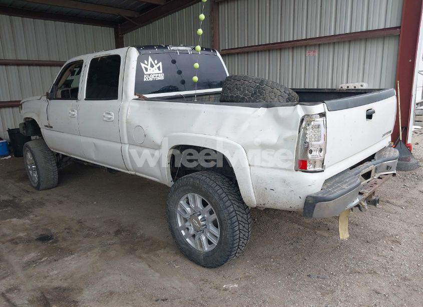 Photo 3 of 2004 Chevrolet Silverado 2500HD LS (VIN 1GCHK23U34F161615)