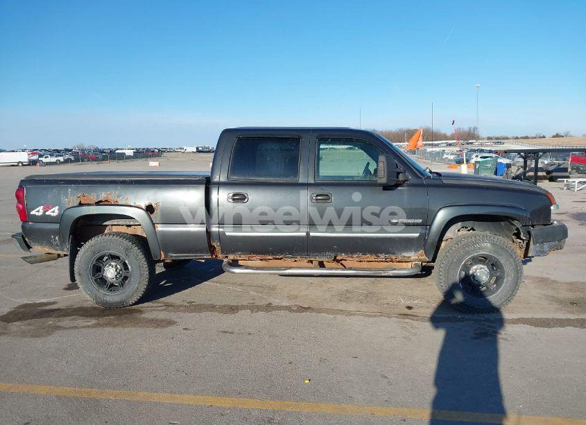 Photo 14 of 2004 Chevrolet Silverado 2500HD LS (VIN 1GCHK23U34F193108)