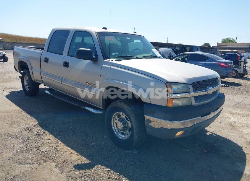 2004 Chevrolet Silverado 2500HD LT (VIN 1GCHK23U34F242999) main photo