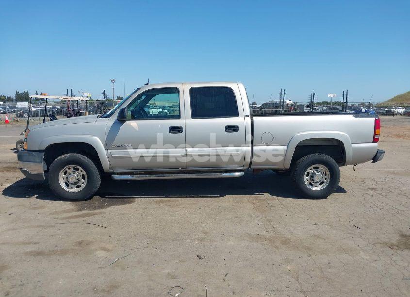 Photo 14 of 2004 Chevrolet Silverado 2500HD LT (VIN 1GCHK23U34F242999)