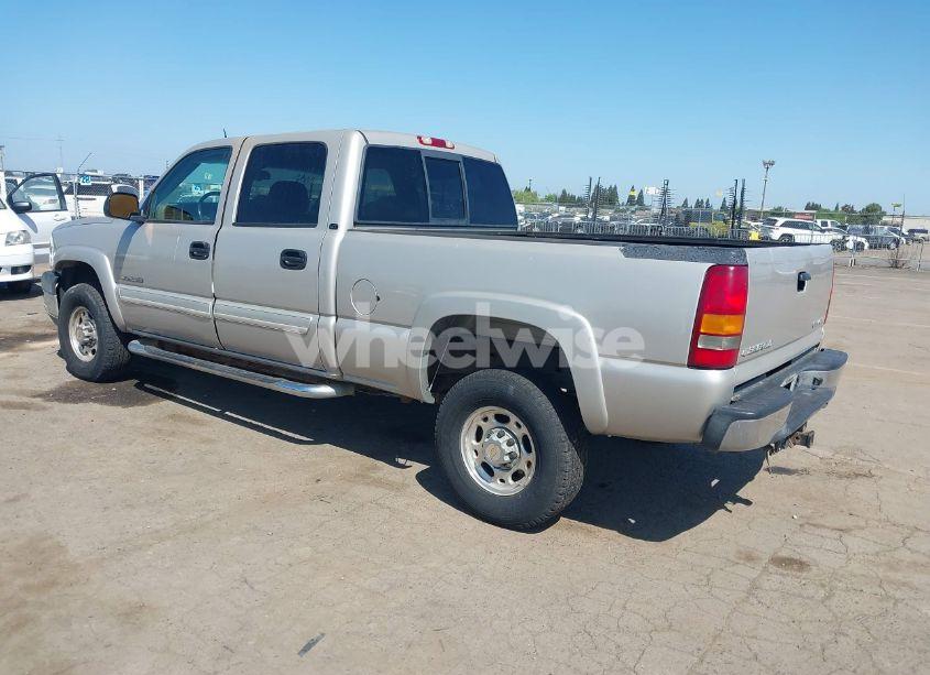 Photo 3 of 2004 Chevrolet Silverado 2500HD LT (VIN 1GCHK23U34F242999)