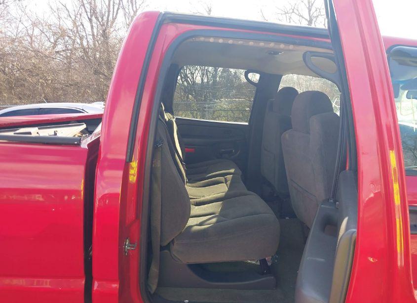 Photo 8 of 2005 Chevrolet Silverado 2500HD LS (VIN 1GCHK23U35F802411)