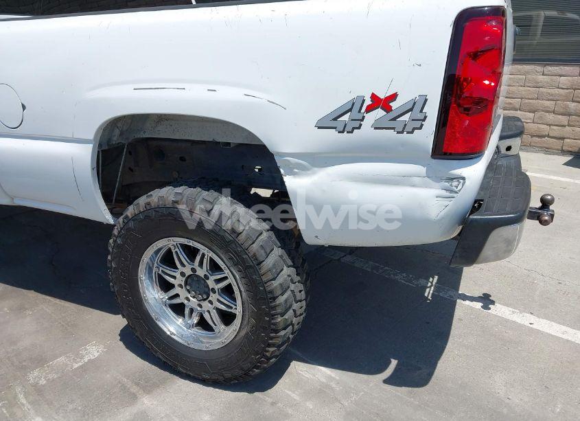 Photo 6 of 2005 Chevrolet Silverado 2500HD LS (VIN 1GCHK23U35F803784)