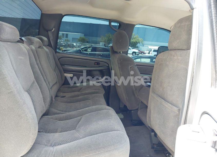 Photo 8 of 2005 Chevrolet Silverado 2500HD LS (VIN 1GCHK23U35F803784)