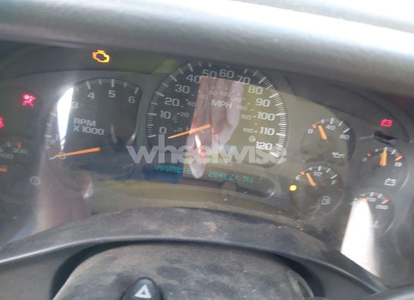 Photo 7 of 2005 Chevrolet Silverado 2500HD LS (VIN 1GCHK23U35F826160)